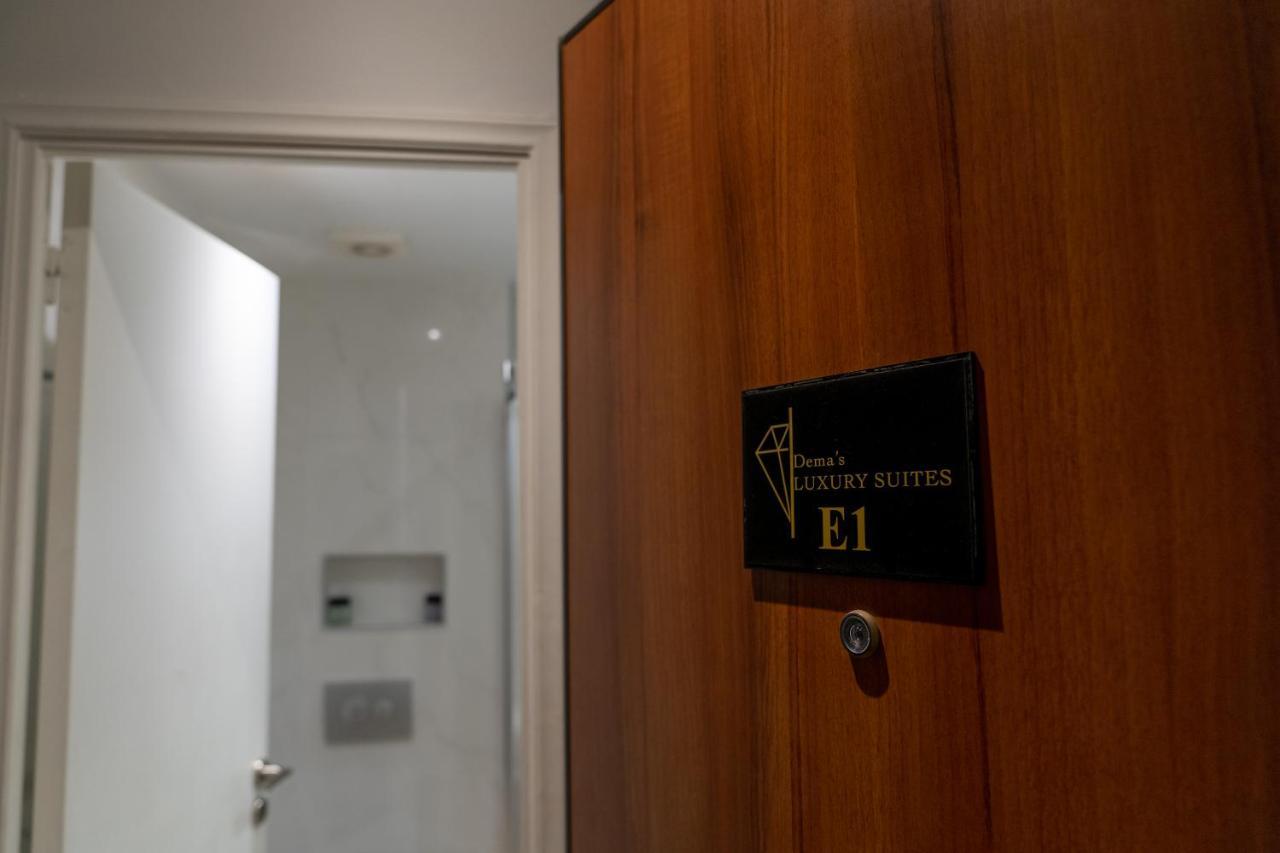 Dema Luxury Suites - Perikleous E1 Athén Kültér fotó